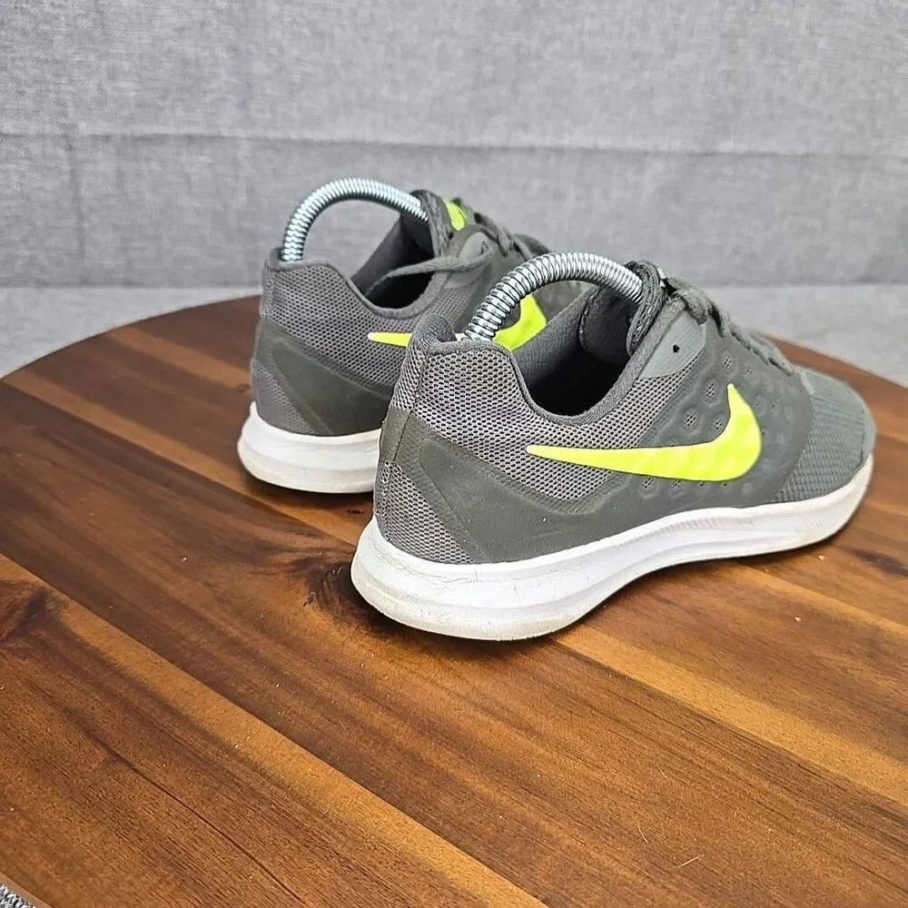 Nike Youth Athletic Kids Shoe Size 6.5Y 869969-002 Gray Green - Picture 11 of 15